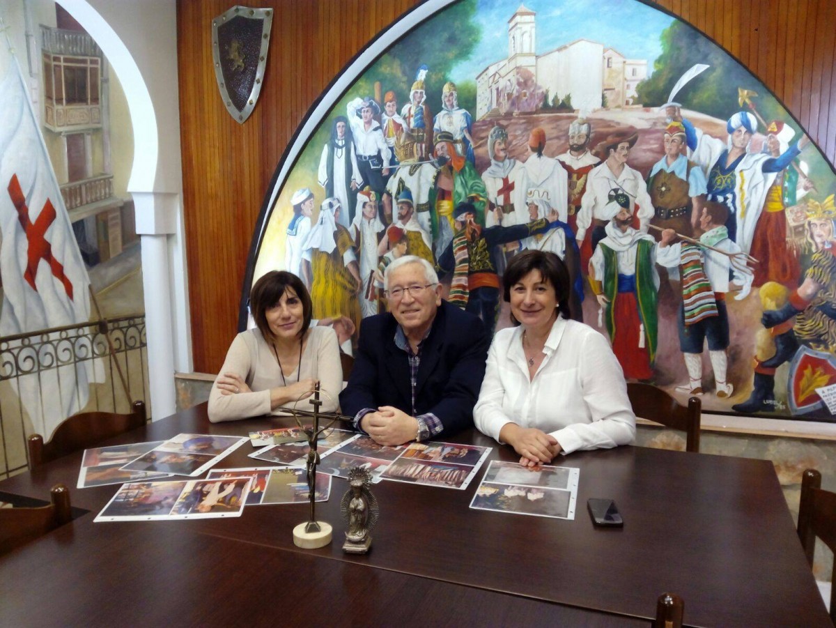 20 años de colaboración entre la Sociedad de Festeros y el Ballet Opera. 20 años de colaboración entre la Sociedad de Festeros y el Ballet Opera.